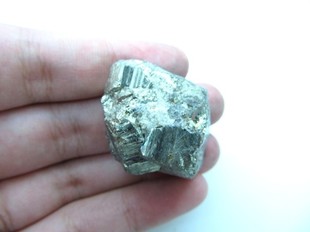 天然黄铁矿标本  明亮金属光泽 结晶完美 矿石标本2元\\颗