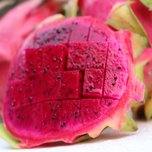 新鲜热带水果越南海南红心红肉火龙果5斤一件包邮