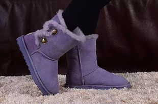 2016冬季新款雪地靴女平跟羊皮毛一体中筒靴加厚保暖防滑短靴棉鞋